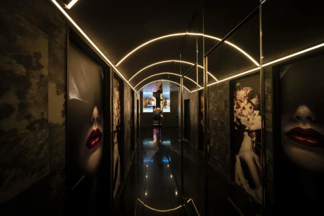 Luxe Gallery Image 1