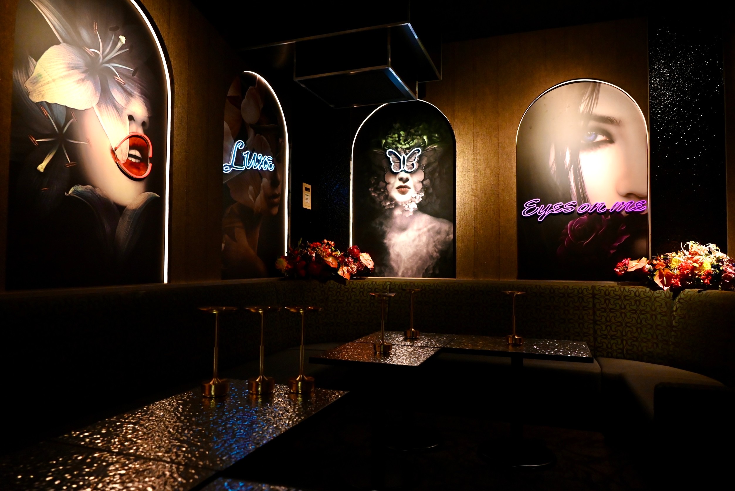 Luxe Shinjuku Interior